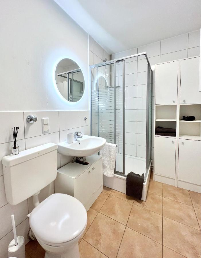 Sabe Apartment: Balcony + Free Parking + Netflix Wuppertal Luaran gambar